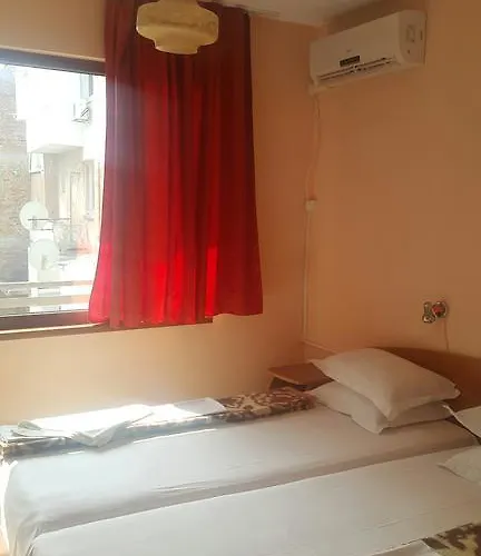 Nelly Gasthuis Sozopol