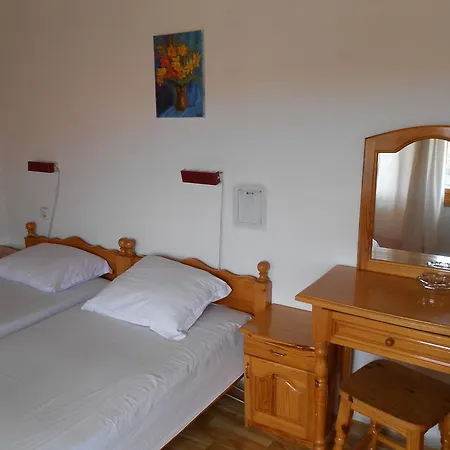 Guest house Nelly 3*