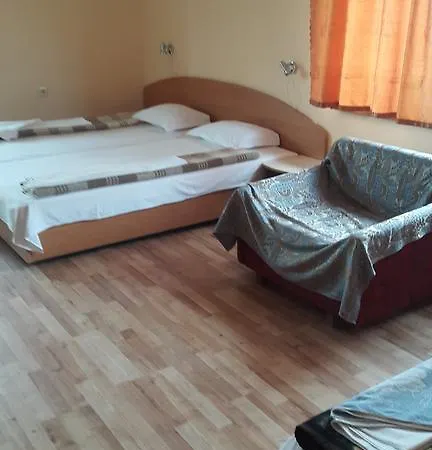 Nelly Guest house 3*