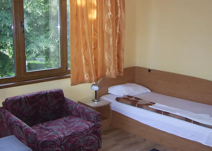 Nelly Σωζόπολη